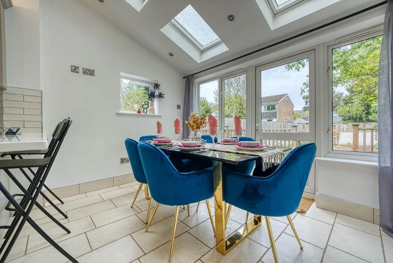 Spacious Nottingham Abode - Sleeps 16 United Kingdom