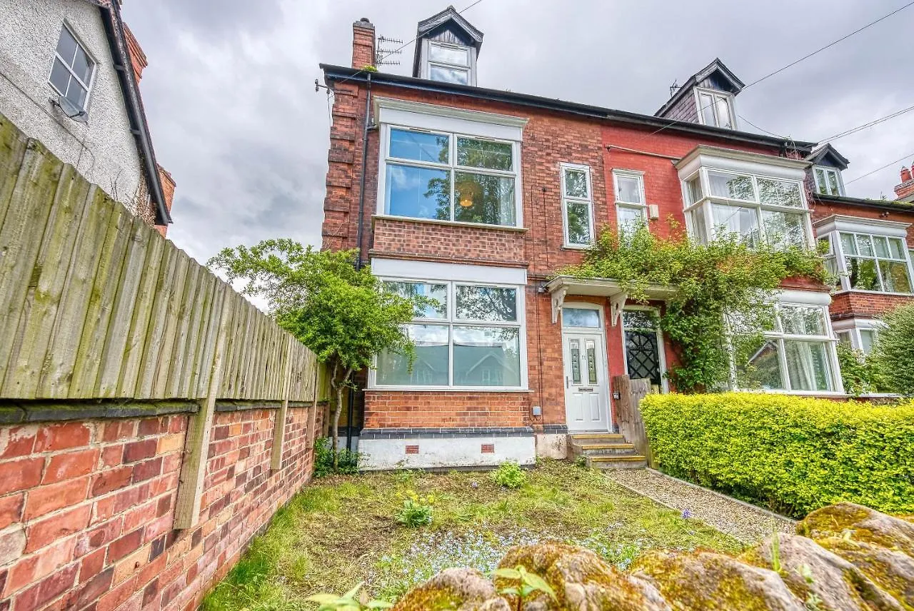 Apartment Spacious Nottingham Abode - Sleeps 16 United Kingdom